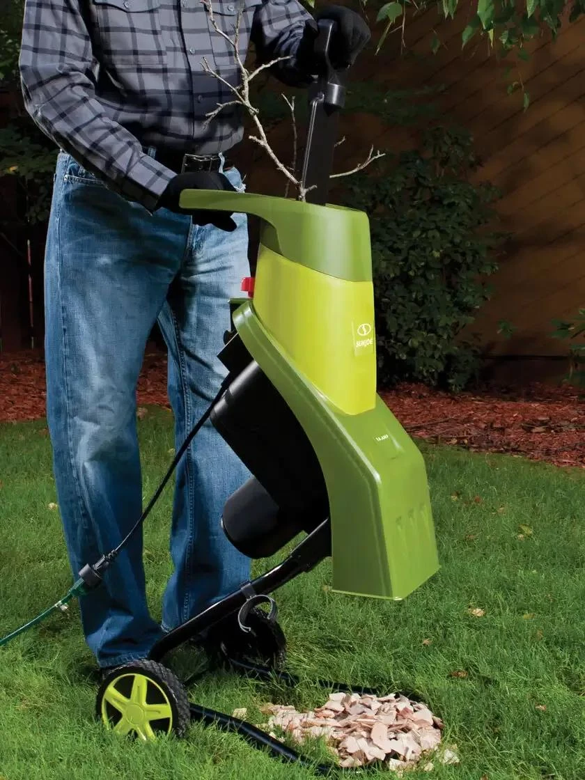 Snow Joe® 13-Amp Electric Wood Chipper/Shredder 3 Snow Joe® 13-Amp Electric Wood Chipper/Shredder